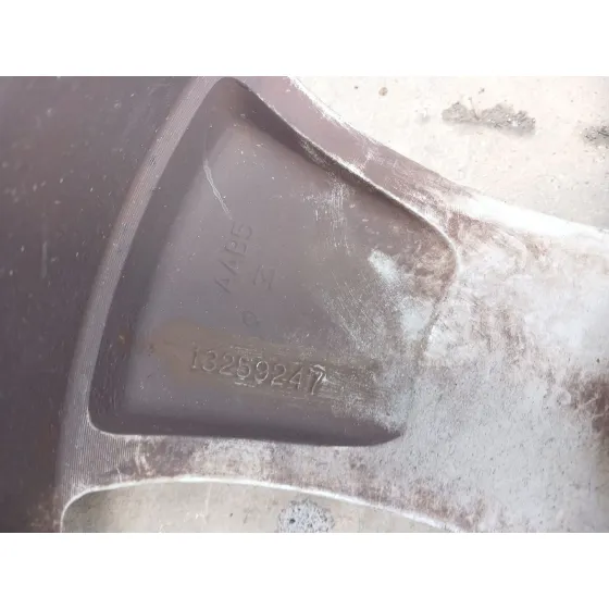 Llanta Trasera Izquierda para Opel Astra J (P10)