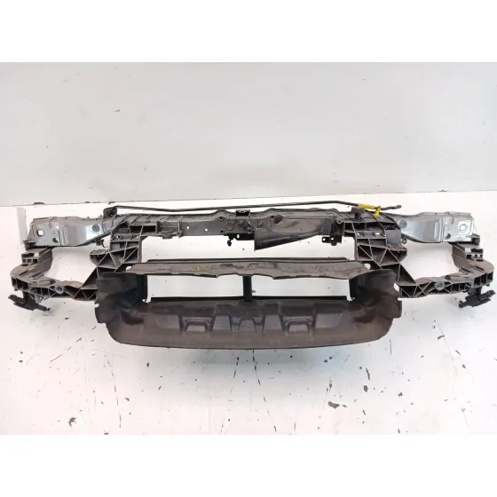 Coraza Frontal Interior para Ford Focus Iii
