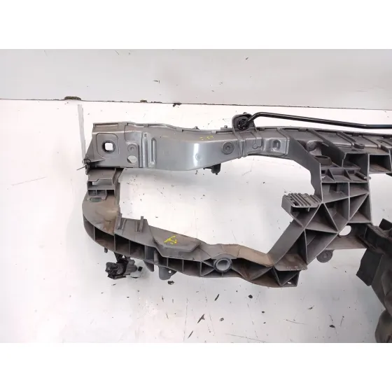 Coraza Frontal Interior para Ford Focus Iii