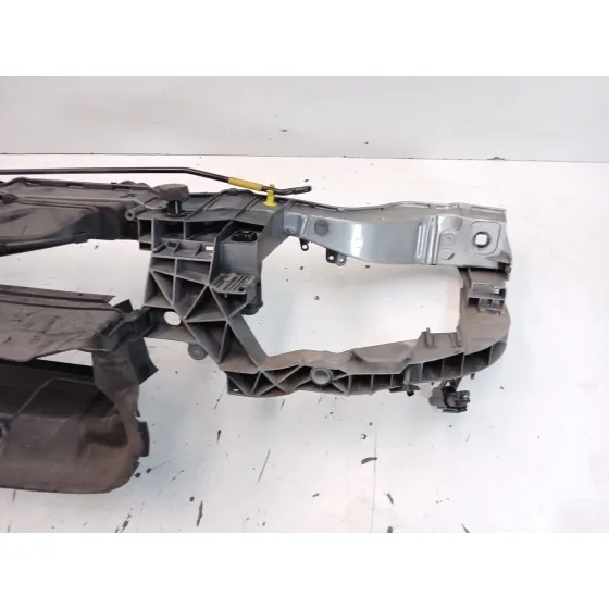 Coraza Frontal Interior para Ford Focus Iii