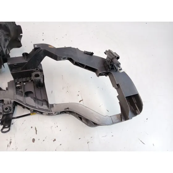 Coraza Frontal Interior para Ford Focus Iii