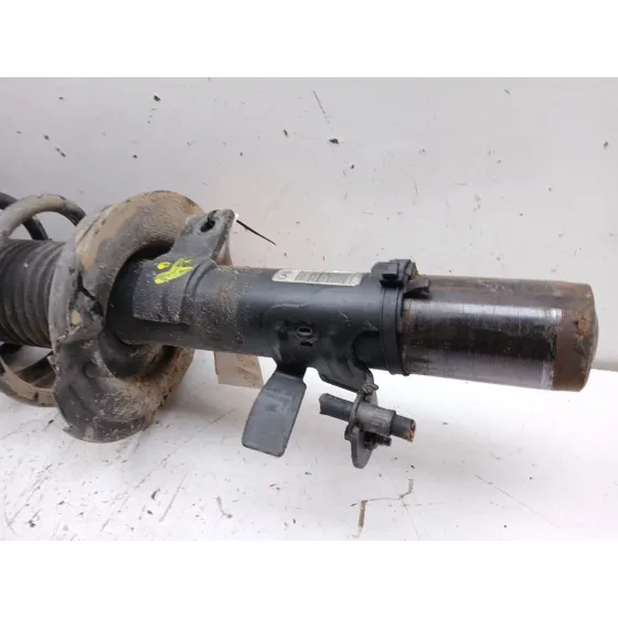 Amortiguador Delantero Derecho para Ford Focus Iii