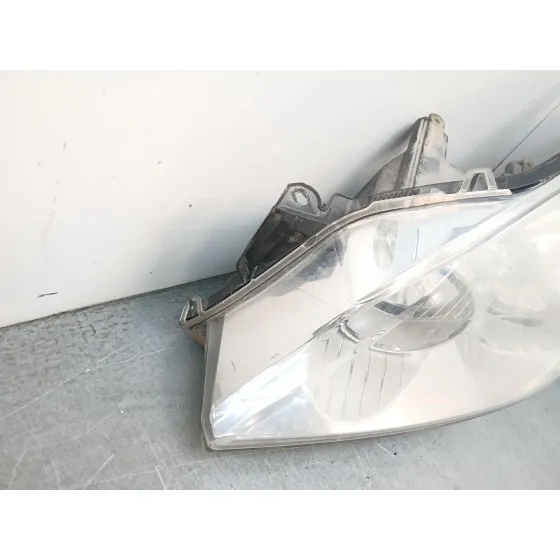 Faro Izquierdo para Opel Astra H (A04)
