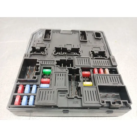Caja Reles / Fusibles para Nissan Qashqai Ii (J11, J11_)