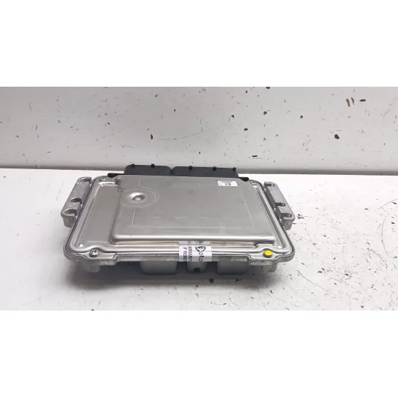 Centralita Motor Uce para Kia Carens Iv