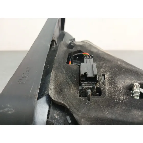 Piloto Trasero Derecho Interior para Peugeot 3008 Van (Mr_, Mc_, Mj_)