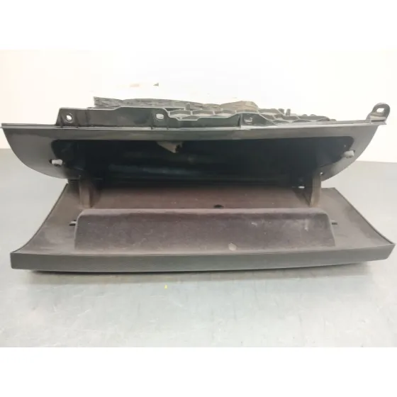 Guantera para Bmw 1 (F20)