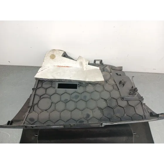 Guantera para Bmw 1 (F20)
