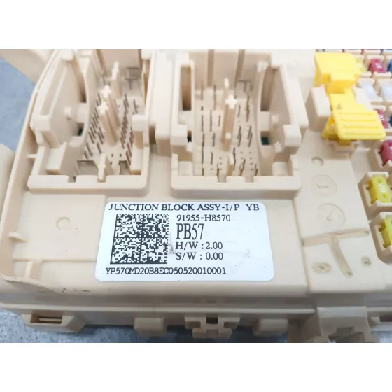 Caja Reles / Fusibles para Kia Rio