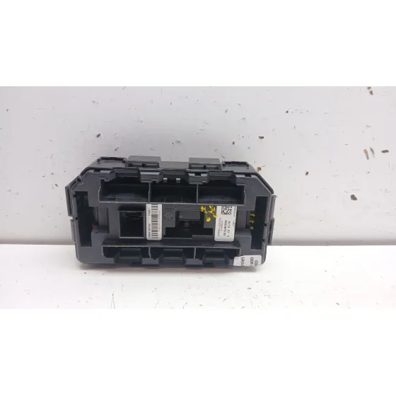 Caja Reles / Fusibles para Bmw 1 (F20)