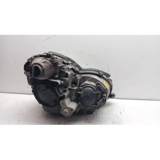 Faro Izquierdo para Mercedes-Benz Clase C (W203)