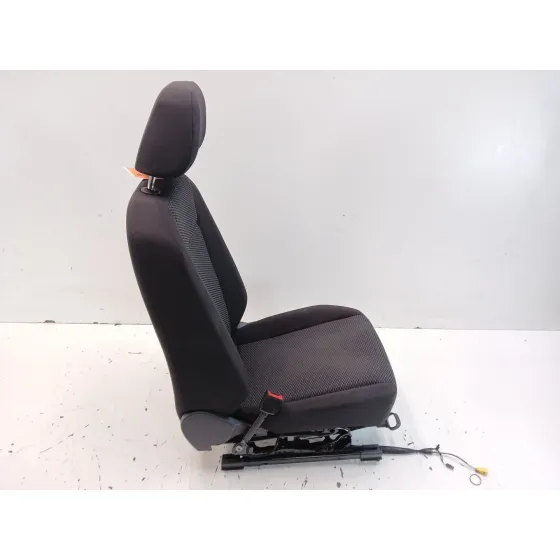 Asiento Delantero Izquierdo para Volkswagen T-Cross (C11, D31)
