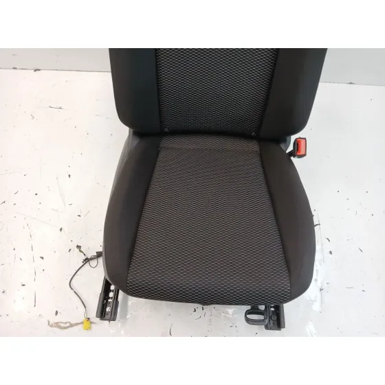 Asiento Delantero Derecho para Volkswagen T-Cross (C11, D31)