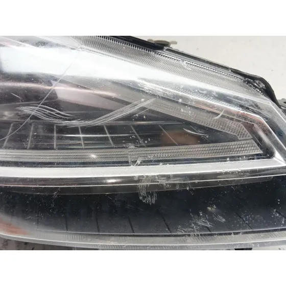 Faro Derecho para Seat Arona (Kj7, Kjp)
