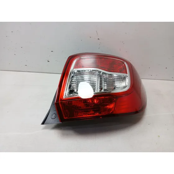 Piloto Trasero Derecho para Dacia Sandero