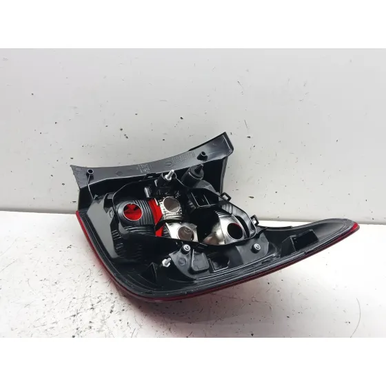 Piloto Trasero Izquierdo para Dacia Sandero Ii (B8_)