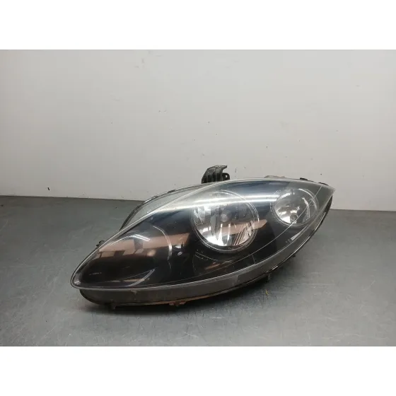Faro Izquierdo para Seat Leon (1P1)