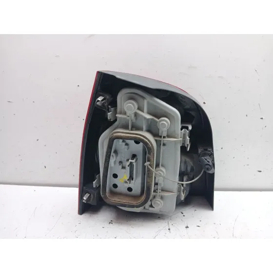 Piloto Trasero Derecho para Volkswagen Polo Iv (9N_, 9A_)