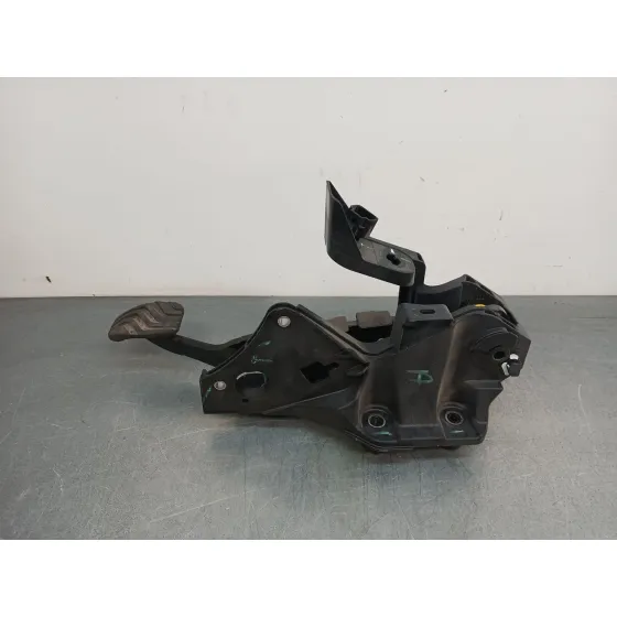 Pedal Freno para Renault Captur Ii (Hf_)