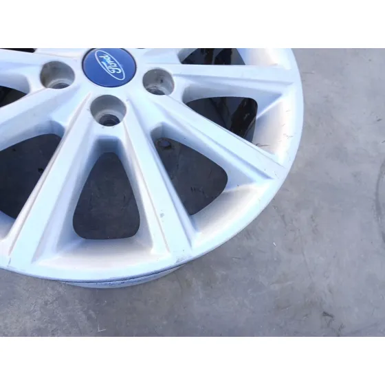 Llanta para Ford Focus Iii