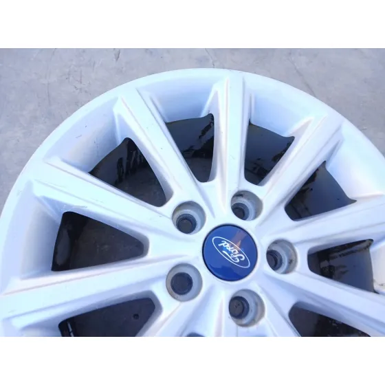 Llanta para Ford Focus Iii
