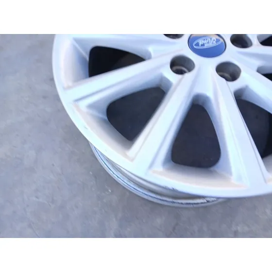 Llanta para Ford Focus Iii