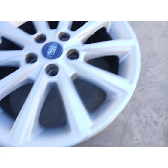 Llanta para Ford Focus Iii