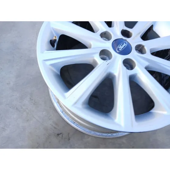 Llanta para Ford Focus Iii