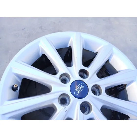 Llanta para Ford Focus Iii
