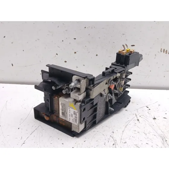Caja Reles / Fusibles para Peugeot 3008 I Monospace (0U_)