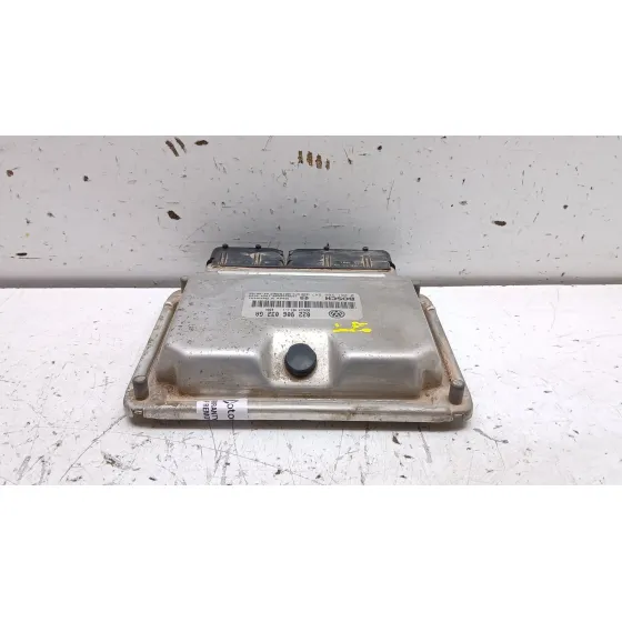 Centralita Motor Uce para Volkswagen Touareg (7La)