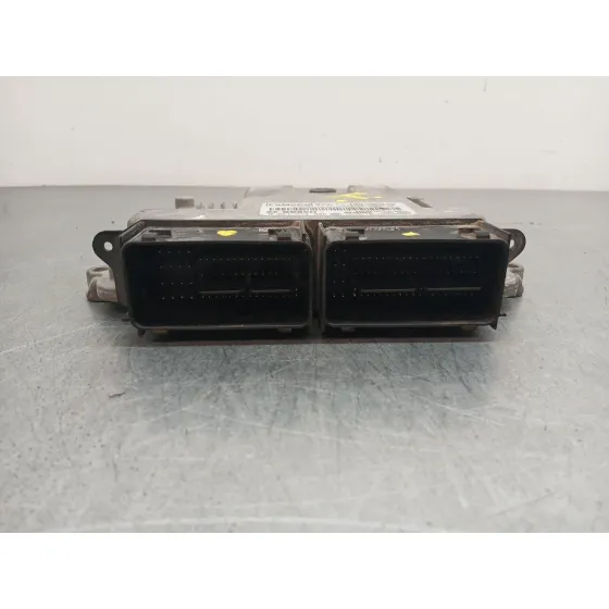 Centralita Motor Uce para Ford Focus Lim.