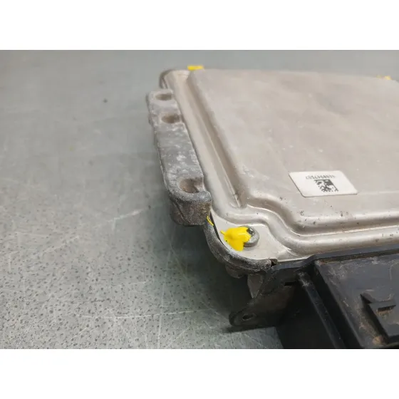 Centralita Motor Uce para Ford Focus Lim.
