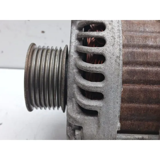 Alternador para Nissan Juke (F15)