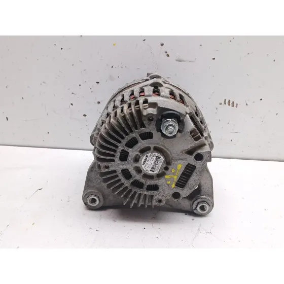 Alternador para Nissan Juke (F15)