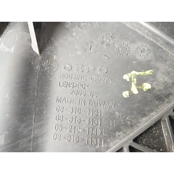 Faro Izquierdo para Mazda 3 (Bk)