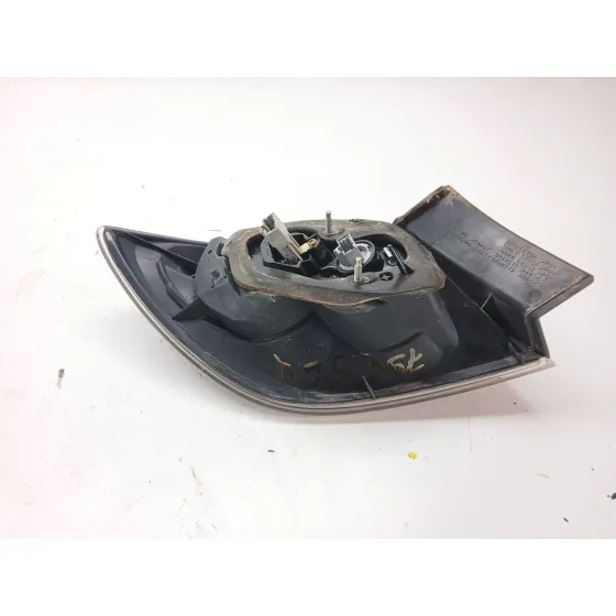 Piloto Trasero Derecho para Mazda 3 (Bk)
