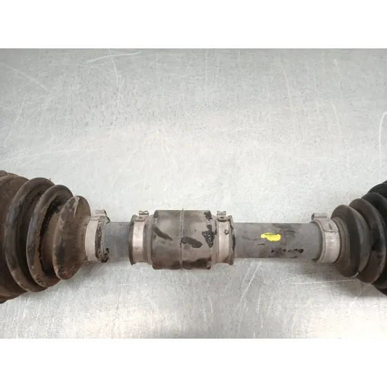 Transmision Delantera Izquierda para Mazda 3 (Bk)