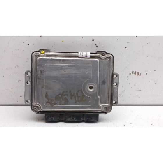 Centralita Motor Uce para Ford Fusion (Ju_)