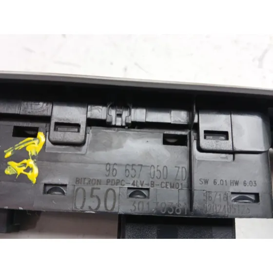 Mando Elevalunas Delantero Izquierdo para Citroën C4 Ii (Nc_)