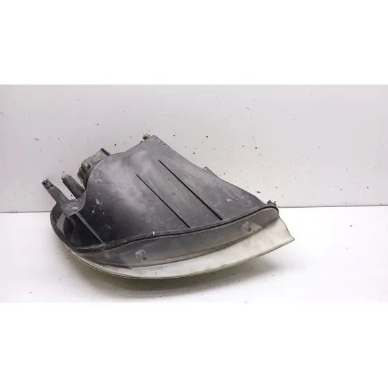 Faro Izquierdo para Ford Fiesta V (Jh_, Jd_)