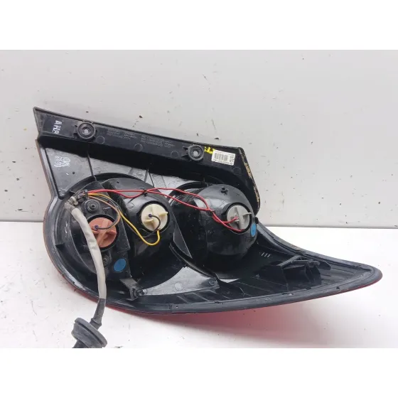 Piloto Trasero Izquierdo para Chevrolet Aveo Sedan (T300)