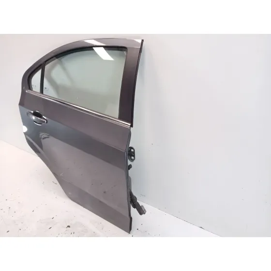 Puerta Trasera Derecha para Chevrolet Aveo Sedan (T300)