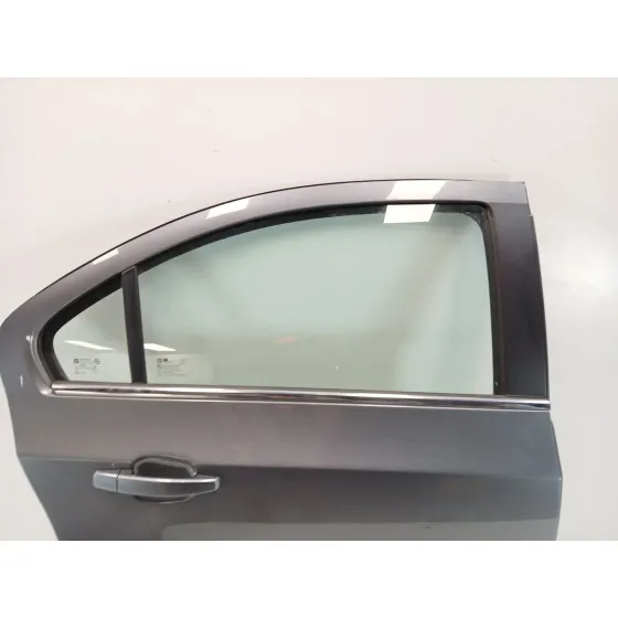 Puerta Trasera Derecha para Chevrolet Aveo Sedan (T300)