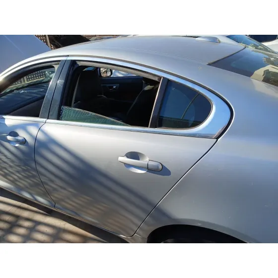 Puerta Trasera Izquierda para Jaguar Xf I (X250)
