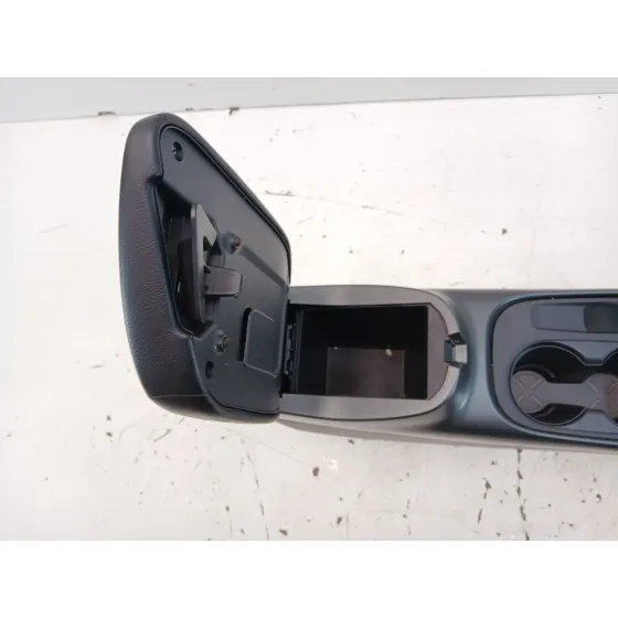 Apoyabrazos Central para Nissan Juke (F16_)