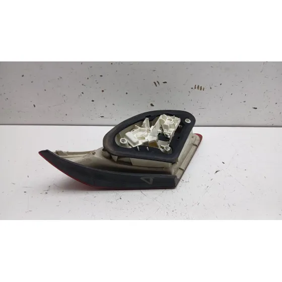 Piloto Trasero Derecho Interior para Opel Astra J (P10)