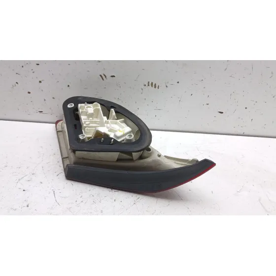 Piloto Trasero Izquierdo Interior para Opel Astra J (P10)