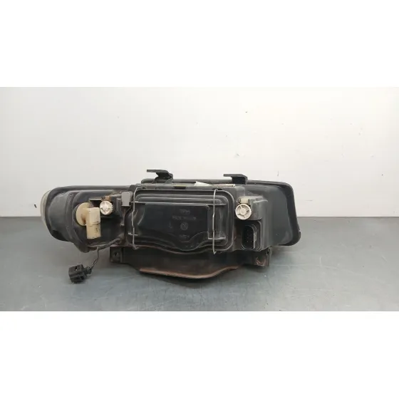 Faro Izquierdo para Seat Leon (1M1)