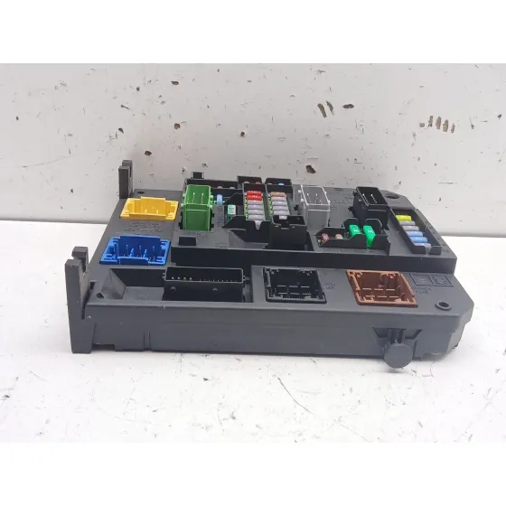 Caja Reles / Fusibles para Citroën C4 Ii (Nc_)